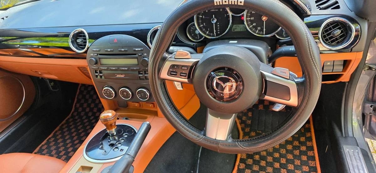 2006 Mazda NC MX-5 Miata - Image 5 of 10