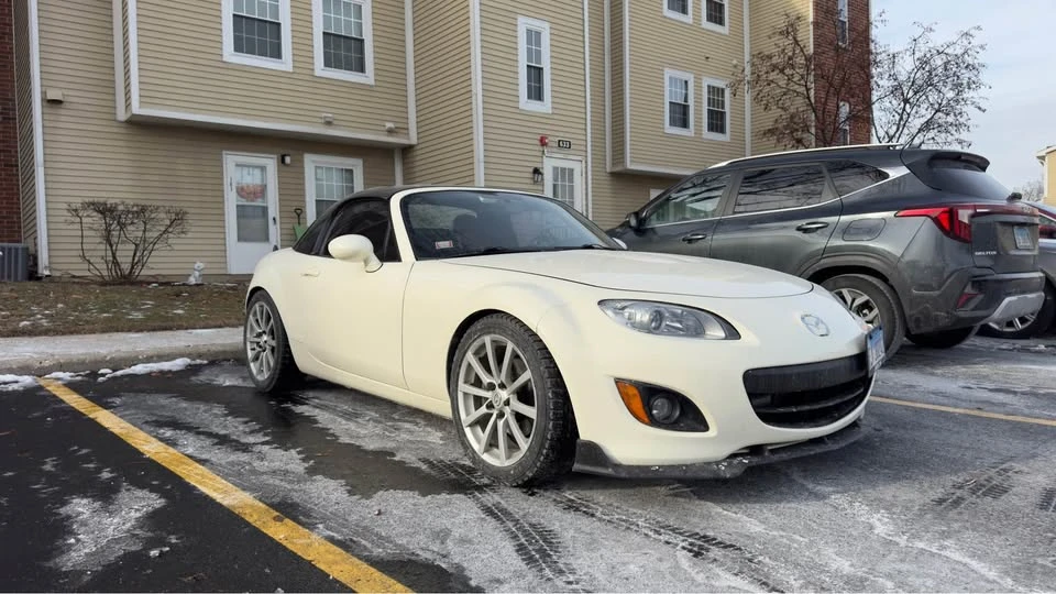 Mazda NC MX-5 Miata - Image 2 of 9