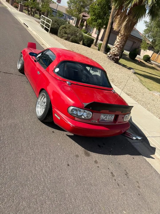 1990 Mazda NA MX-5 Miata - Image 4 of 9