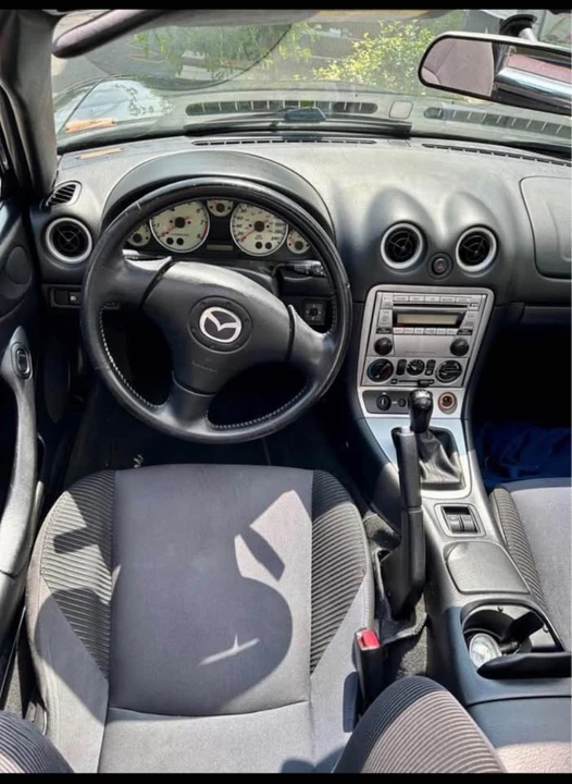 2004 Mazda NB MX-5 Miata - Image 6 of 7