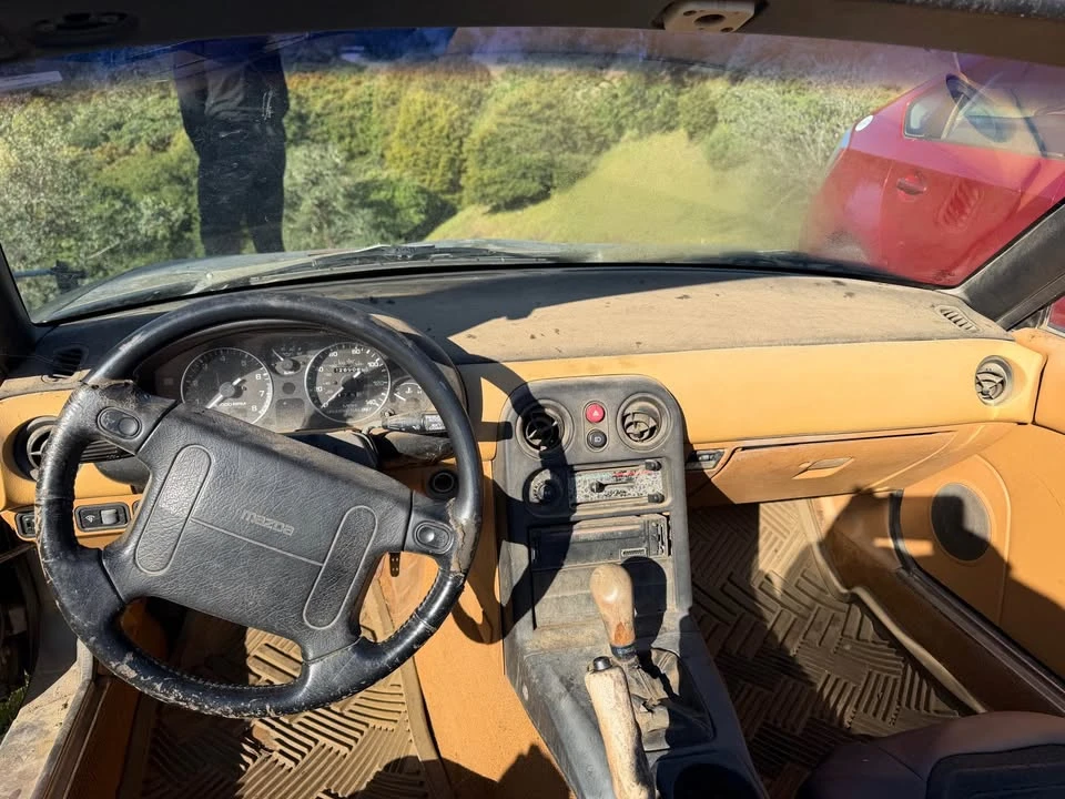 1992 Mazda NA MX-5 Miata - Image 5 of 8