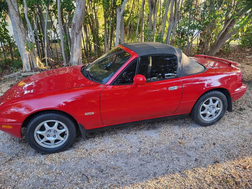 1997 Mazda NA MX-5 Miata - Image 2 of 9