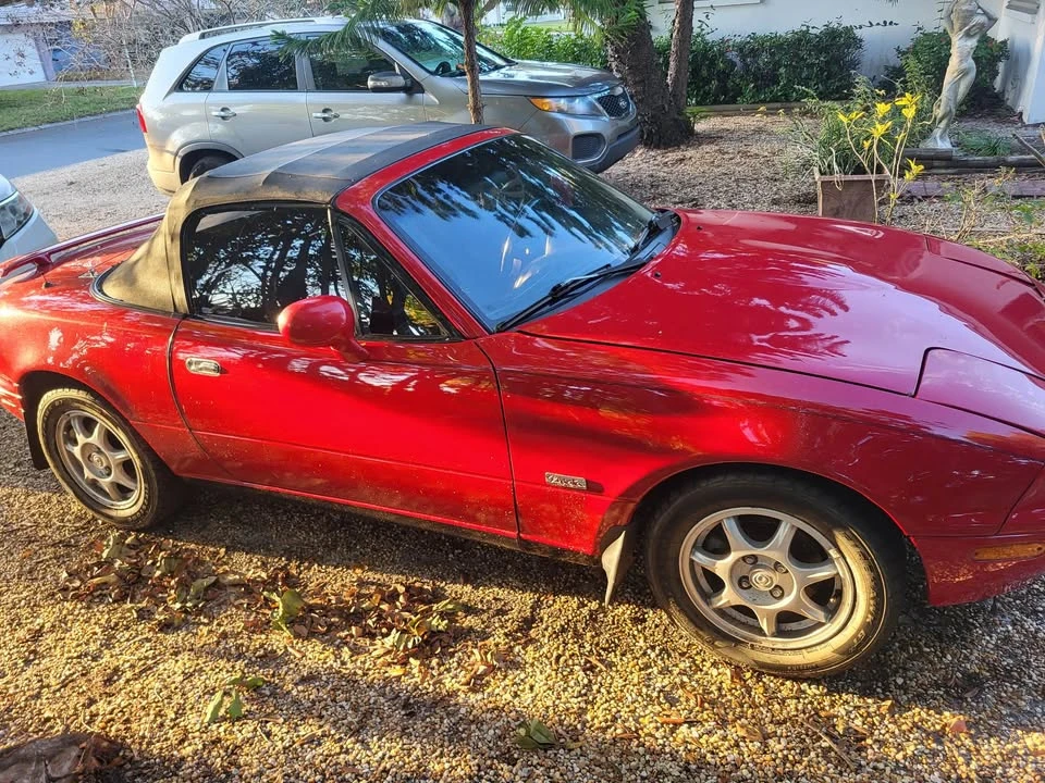 1997 Mazda NA MX-5 Miata - Image 5 of 9