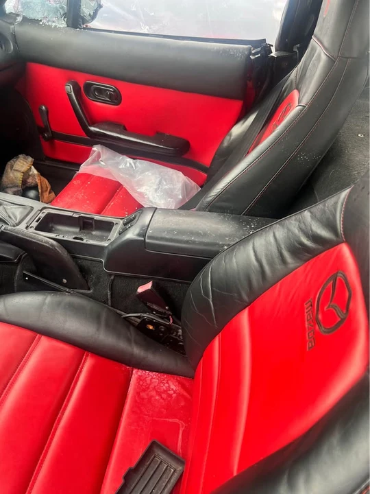 1997 Mazda NA MX-5 Miata - Image 5 of 10