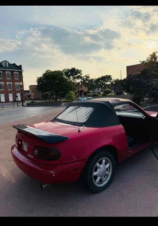 1990 Mazda NA MX-5 Miata - Image 2 of 6