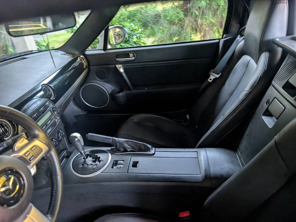 2006 Mazda NC MX-5 Miata - Image 11 of 13