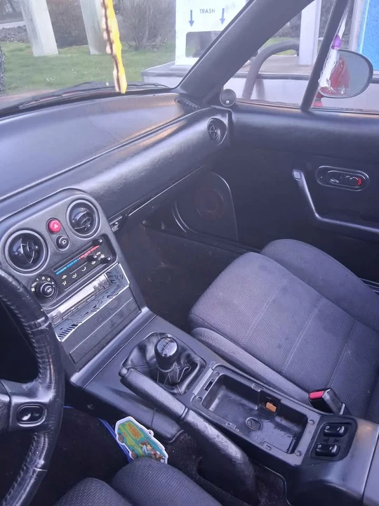 1993 Mazda NA MX-5 Miata - Image 10 of 10