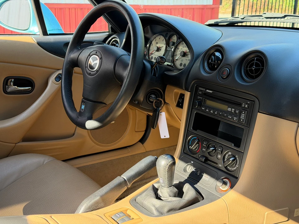 2001 Mazda NB MX-5 Miata - Image 3 of 31