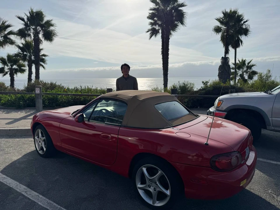 2001 Mazda NB MX-5 Miata - Image 3 of 9