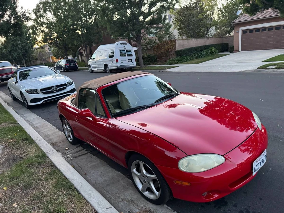 2001 Mazda NB MX-5 Miata - Image 6 of 9