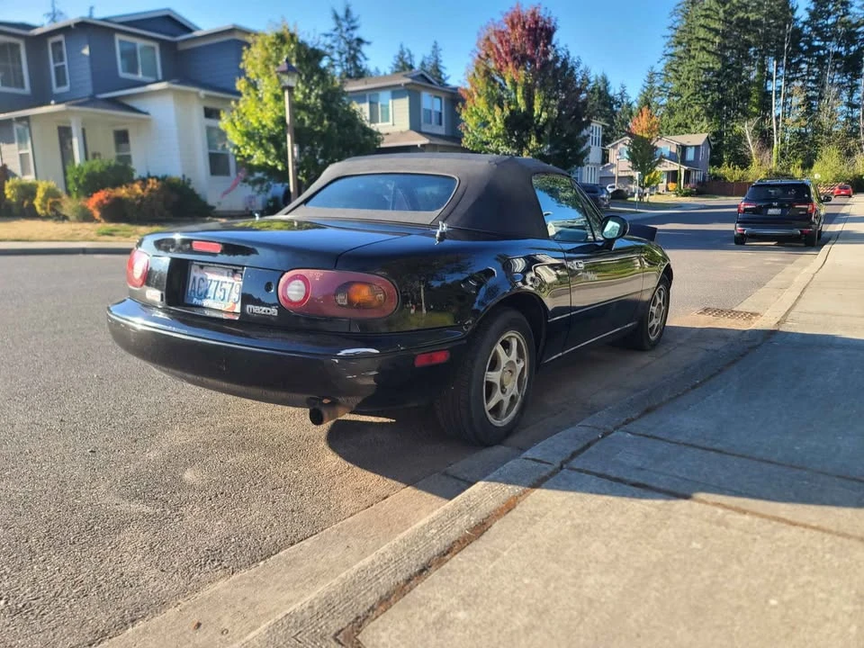1995 Mazda NA MX-5 Miata - Image 2 of 10
