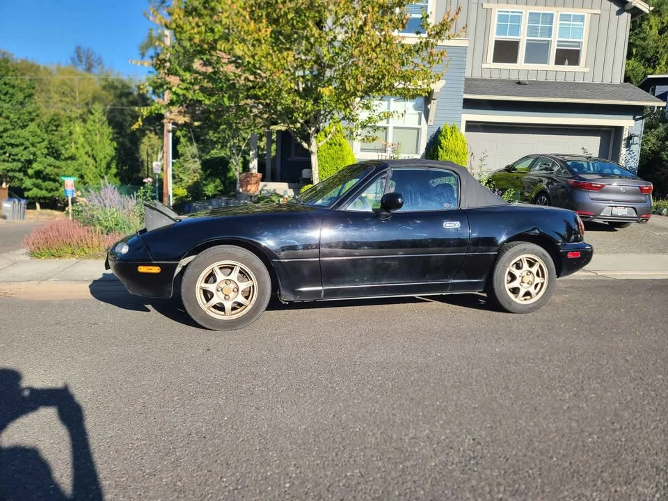 1995 Mazda NA MX-5 Miata - Image 5 of 10