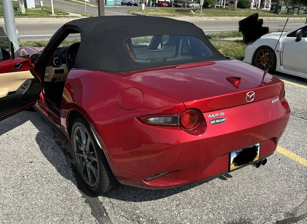 2017 Mazda ND MX-5 Miata - Image 2 of 2