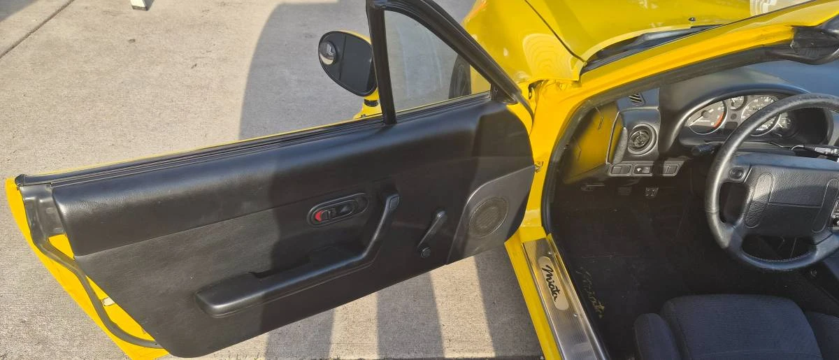 1992 Mazda NA MX-5 Miata - Image 2 of 24