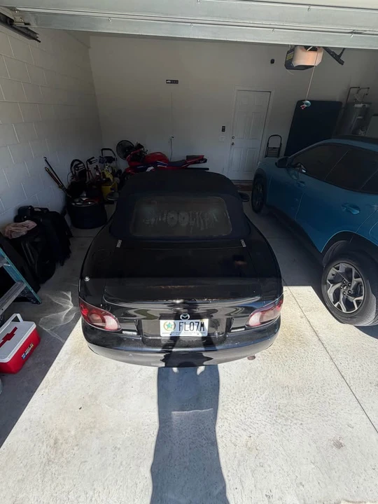 2001 Mazda NB MX-5 Miata - Image 3 of 4