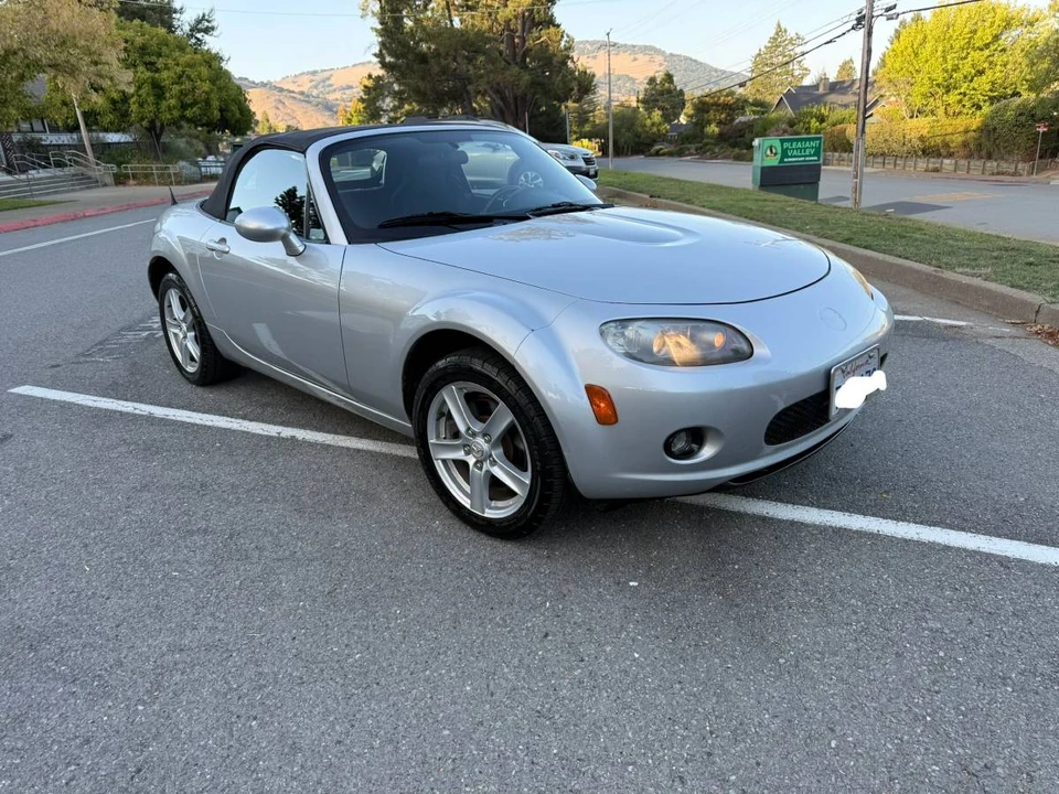 2006 Mazda NC MX-5 Miata - Image 2 of 13
