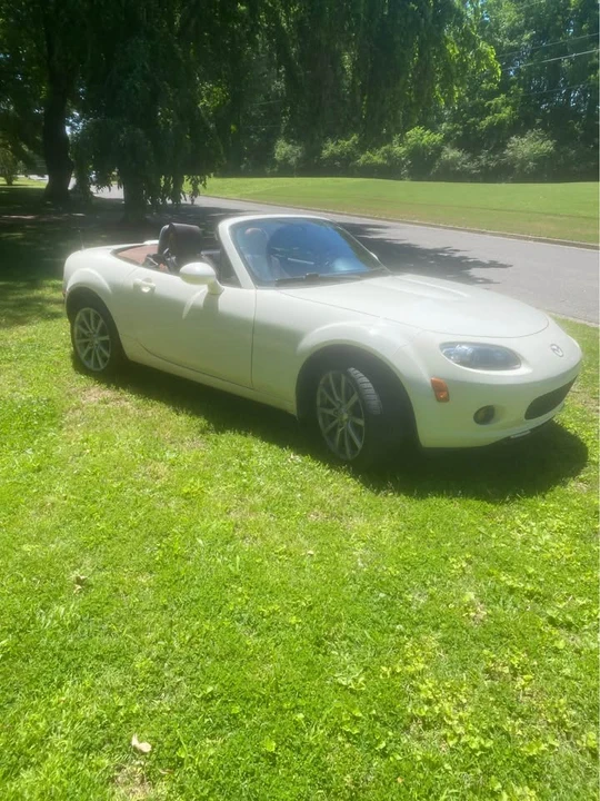 2006 Mazda NC MX-5 Miata - Image 2 of 8