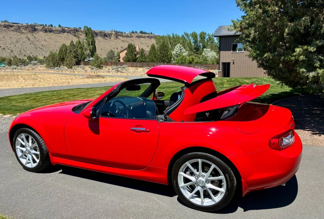 2009 Mazda NC MX-5 Miata - Image 7 of 14