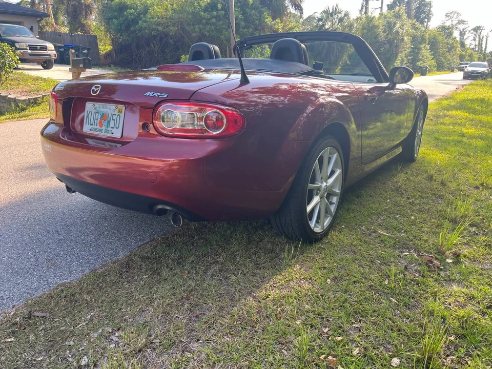 2009 Mazda NC MX-5 Miata - Image 3 of 17