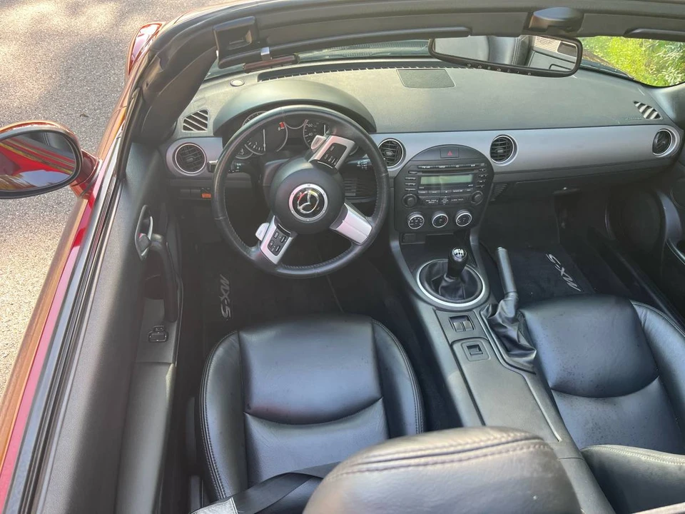2009 Mazda NC MX-5 Miata - Image 15 of 17