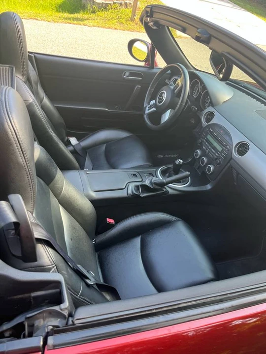 2009 Mazda NC MX-5 Miata - Image 16 of 17