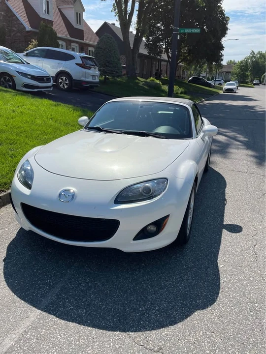 2011 Mazda NC MX-5 Miata - Image 5 of 6