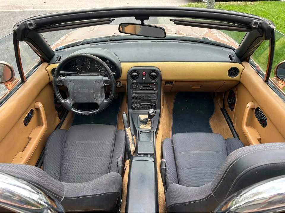 1993 Mazda NA MX-5 Miata - Image 5 of 10