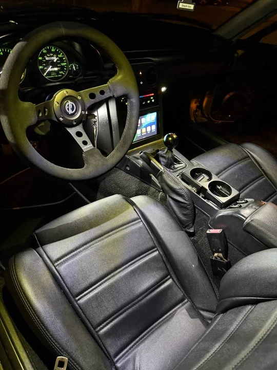 1990 Mazda NA MX-5 Miata - Image 18 of 24