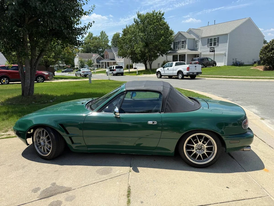 1990 Mazda NA MX-5 Miata - Image 21 of 24