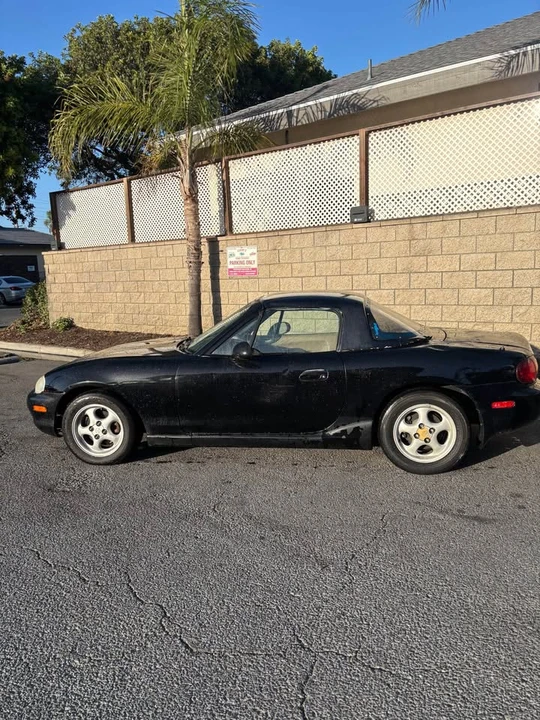 2000 Mazda NB MX-5 Miata - Image 2 of 7