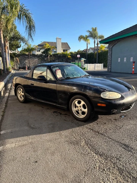 2000 Mazda NB MX-5 Miata - Image 4 of 7