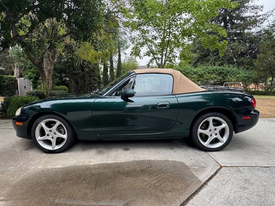 2002 Mazda NB MX-5 Miata - Image 4 of 14