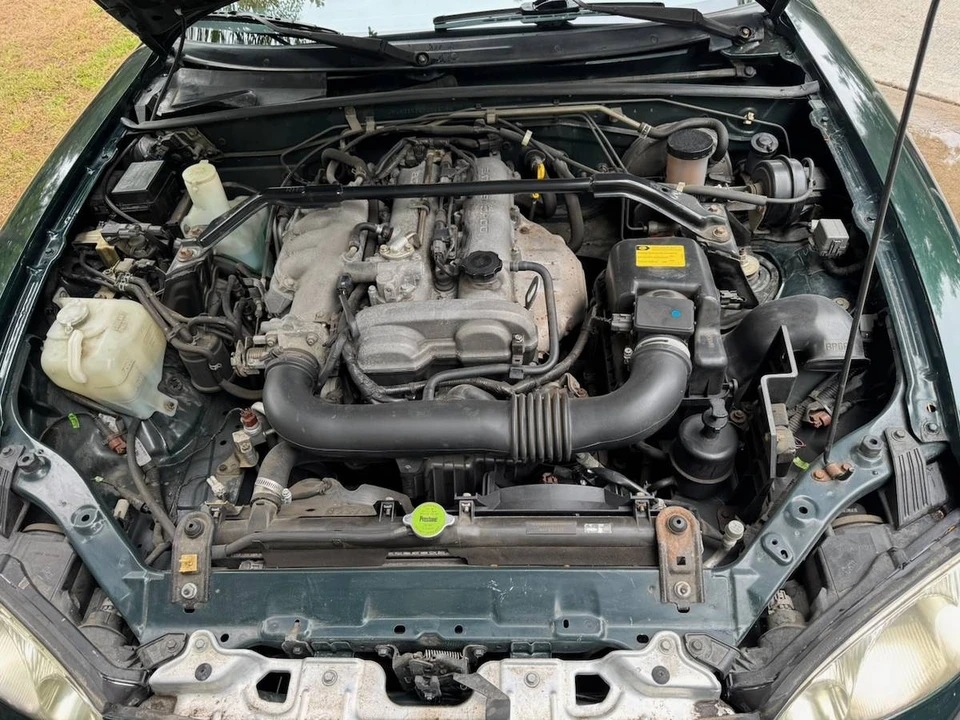 2002 Mazda NB MX-5 Miata - Image 11 of 14