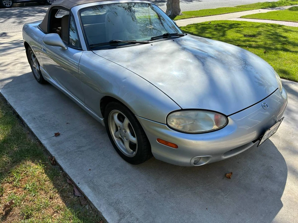 2000 Mazda NB MX-5 Miata - Image 8 of 24