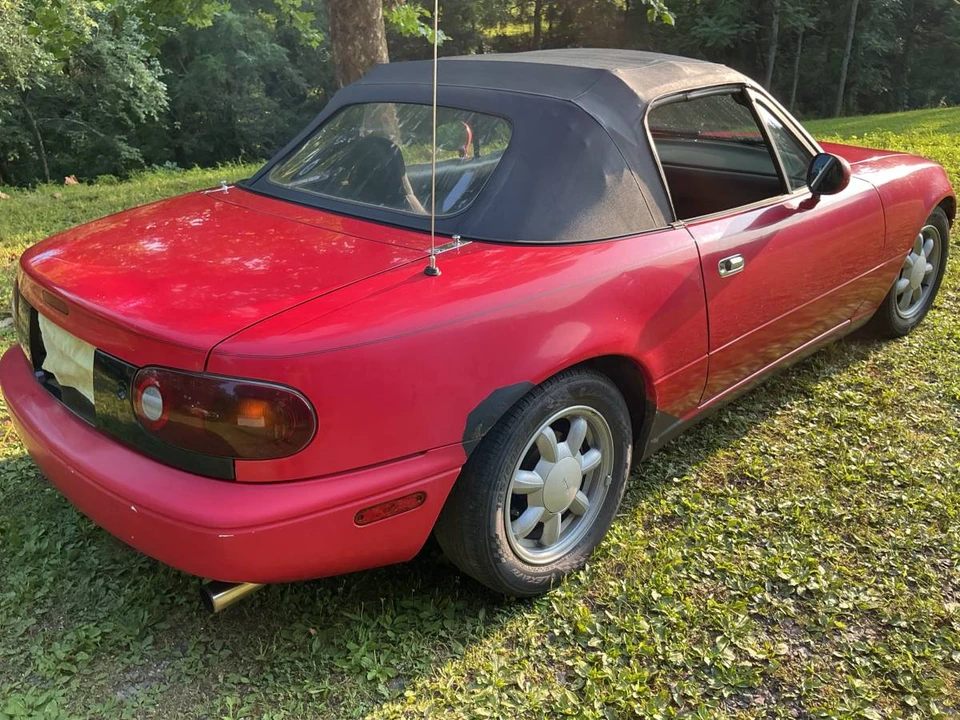 1990 Mazda NA MX-5 Miata - Image 4 of 12