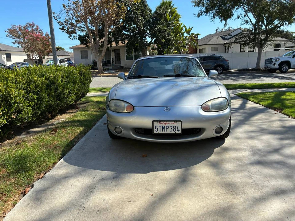 2000 Mazda NB MX-5 Miata - Image 11 of 24