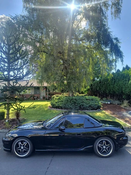 2000 Mazda NB MX-5 Miata - Image 2 of 20