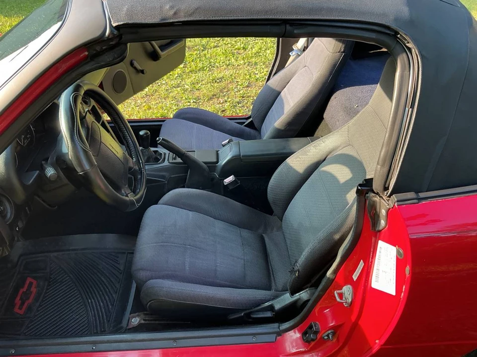 1990 Mazda NA MX-5 Miata - Image 10 of 12