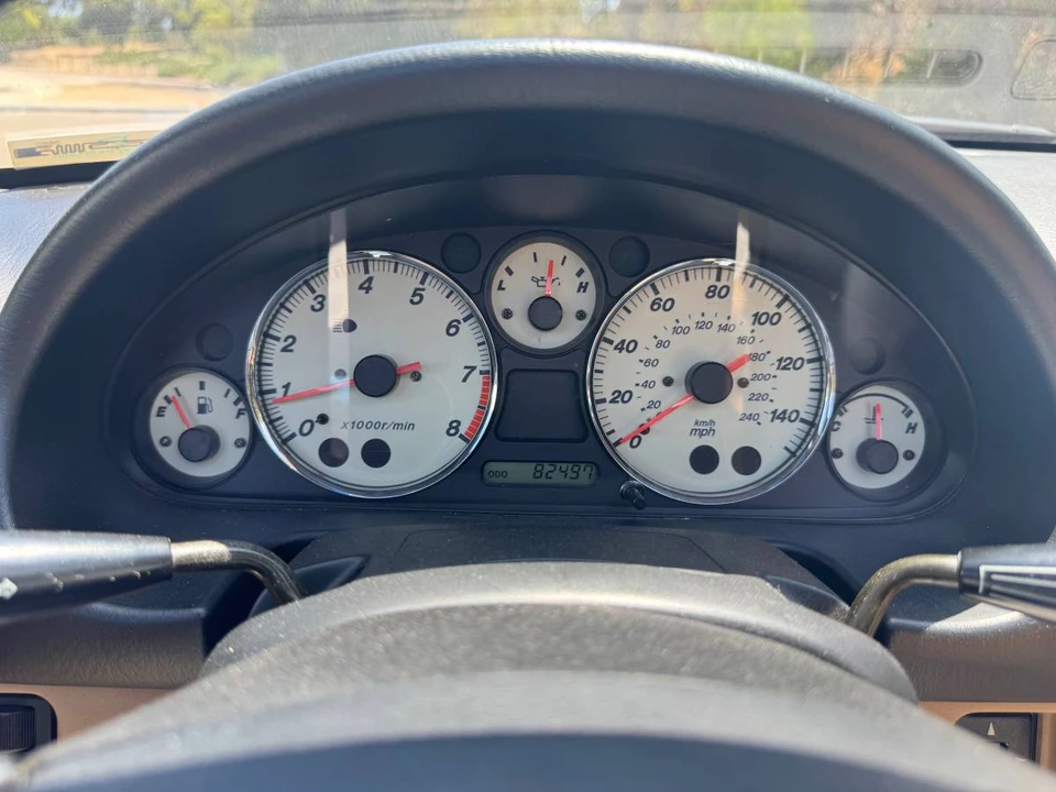 2002 Mazda NB MX-5 Miata - Image 9 of 12