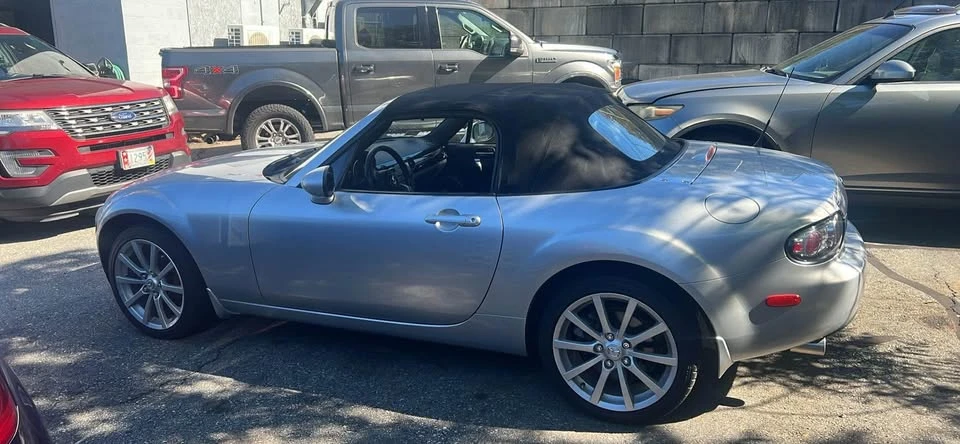 2006 Mazda NC MX-5 Miata - Image 3 of 7