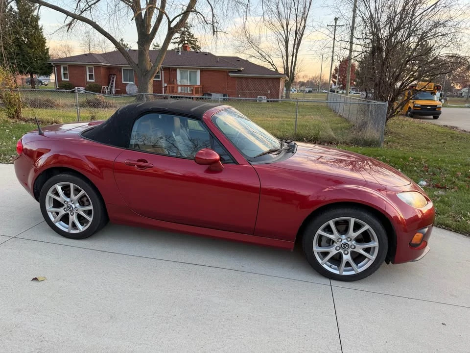 2014 Mazda NC MX-5 Miata - Image 2 of 5