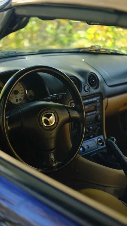 2002 Mazda NB MX-5 Miata - Image 4 of 4