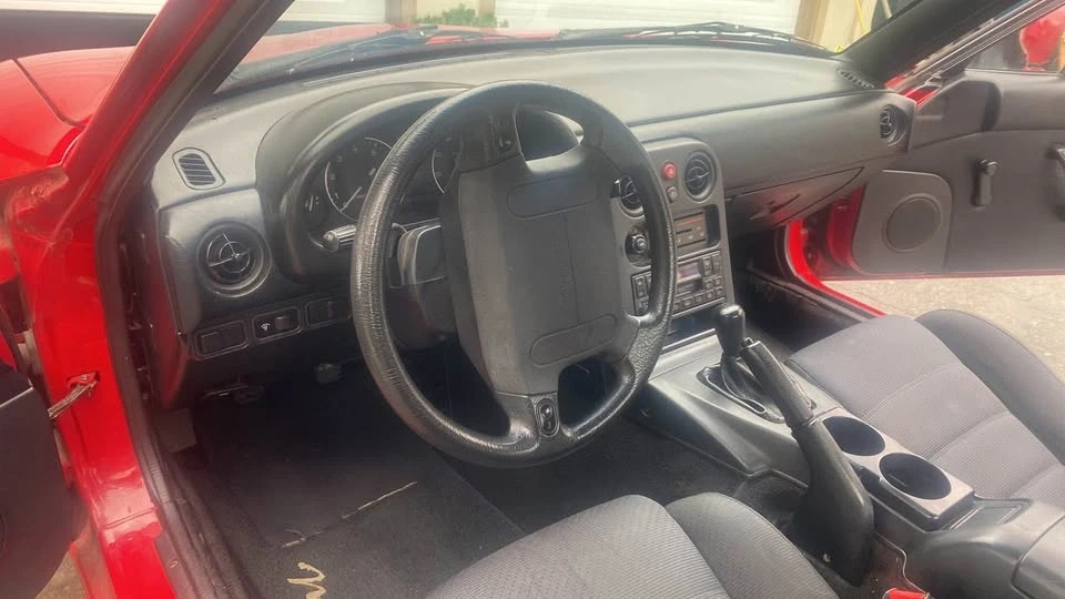 1993 Mazda NA MX-5 Miata - Image 7 of 10