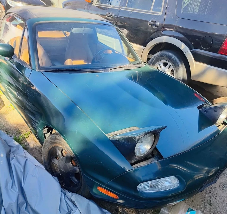 1991 Mazda NA MX-5 Miata - Image 4 of 10