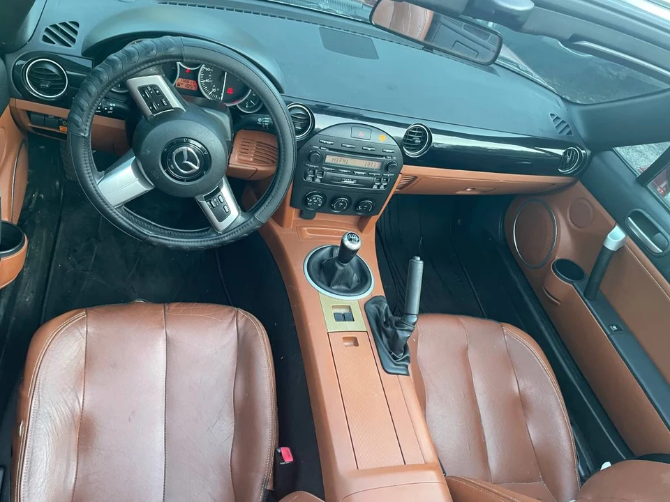 2006 Mazda NC MX-5 Miata - Image 5 of 6