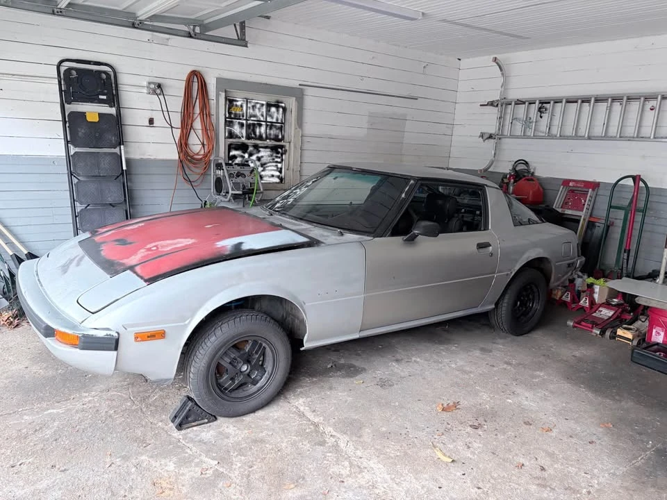 1985 Mazda RX-7 SA & FB - Image 10 of 10