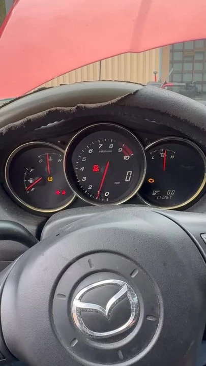 2004 Mazda RX-8 1st Gen - Image 2 of 2