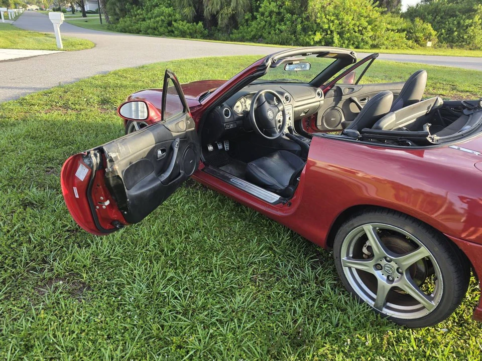 2004 Mazda NB Mazdaspeed MX-5 Miata - Image 8 of 16
