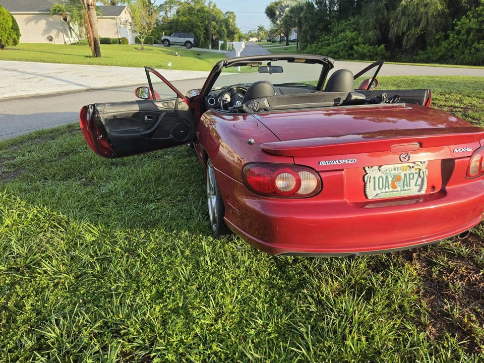 2004 Mazda NB Mazdaspeed MX-5 Miata - Image 10 of 16