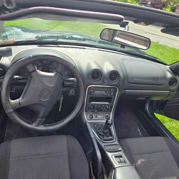 2000 Mazda NB MX-5 Miata - Image 2 of 6